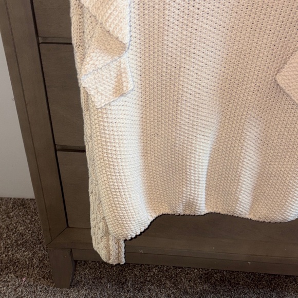 Universal Thread Cream Ruffle Cardigan - Picture 12 of 13